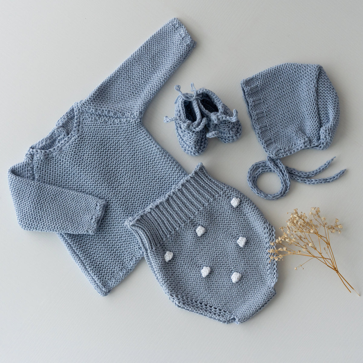 Conjunto Completo Bodoque Azul Empolvado y Blanco
