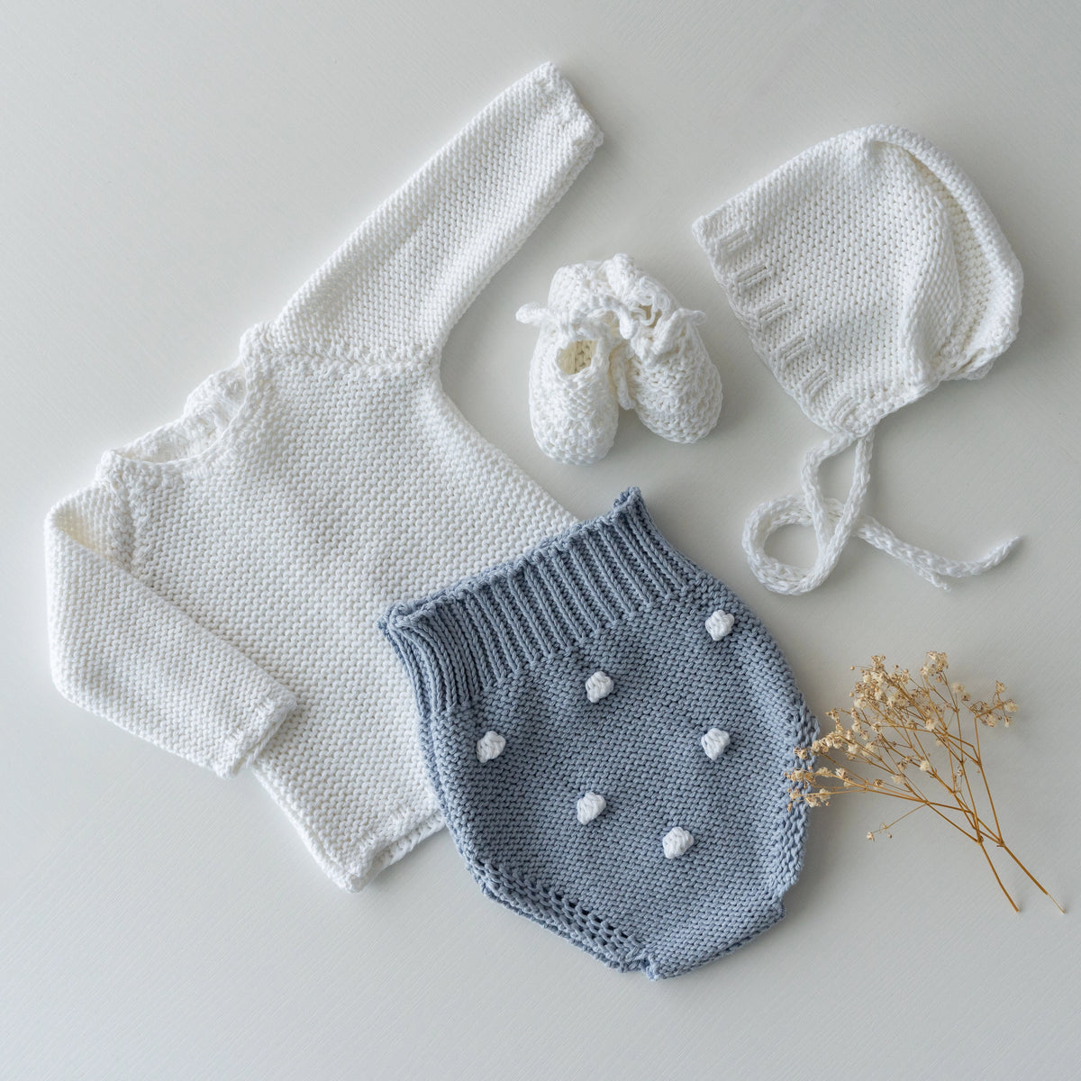 Conjunto Completo Bodoque Blanco y Azul Empolvado